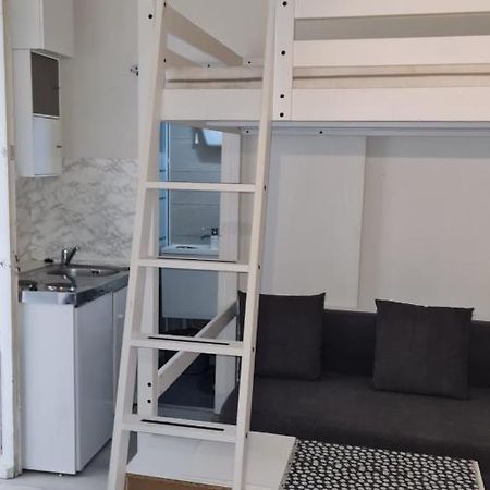 Апартаменты Studio A Montmartre Париж Экстерьер фото